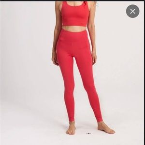 Girlfriend Collective Geranium Compressive Pocket Legging - Size S